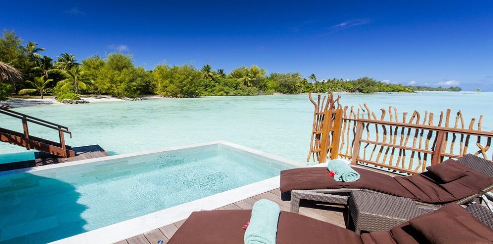 overwater bungalow thalasso