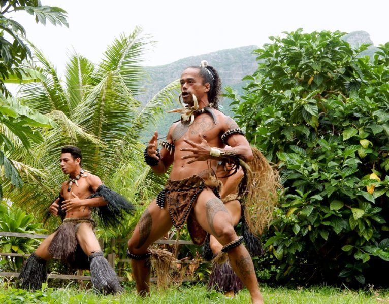 Aranui 213 105