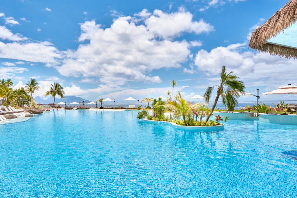 Hilton Hotel Tahiti Pool HIGH RES